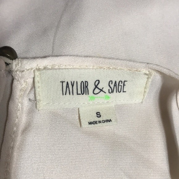 Taylor & Sage Sequin Top NWT Sm - Picture 7 of 8